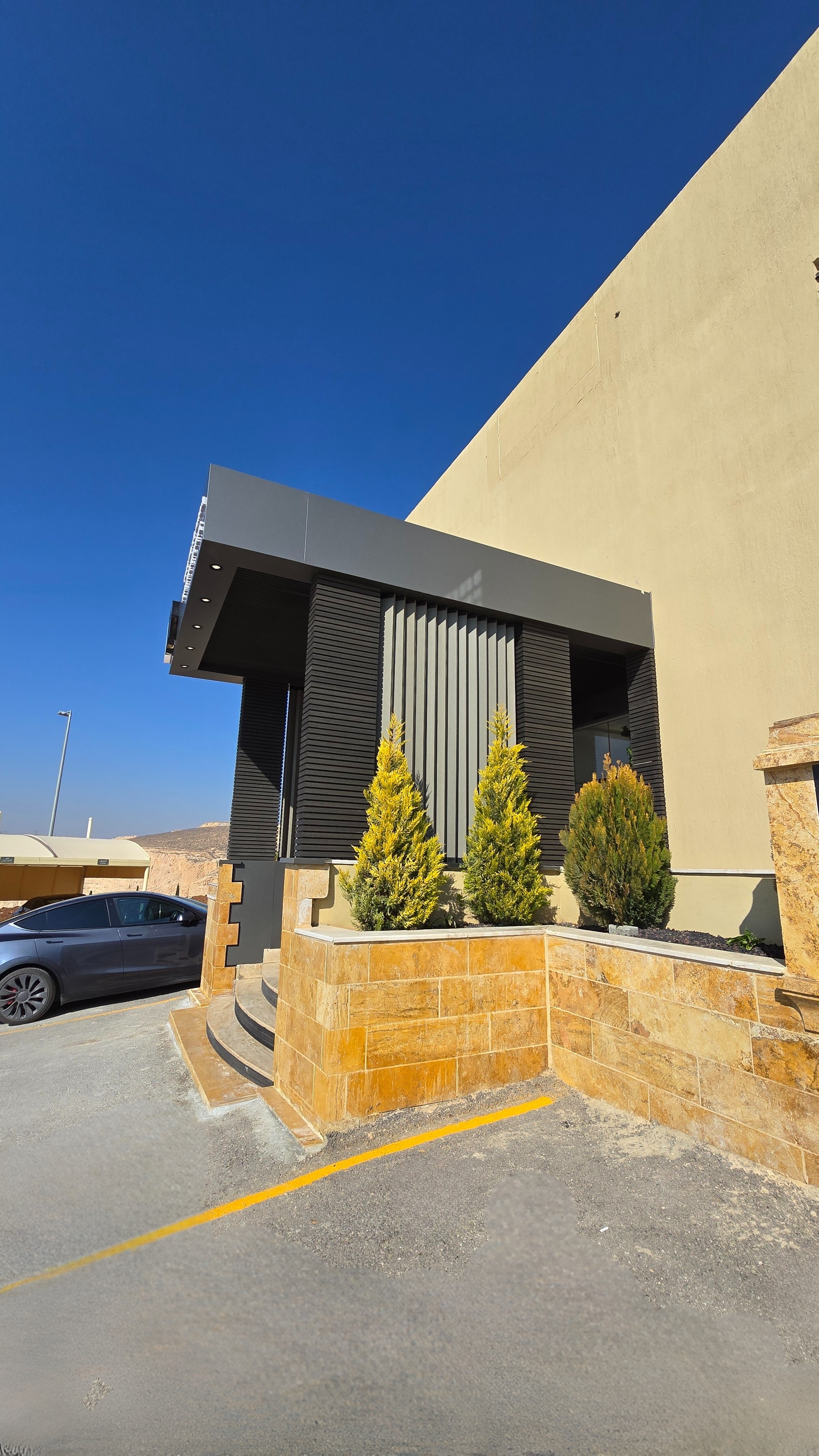 Royal Diving Club pier overview